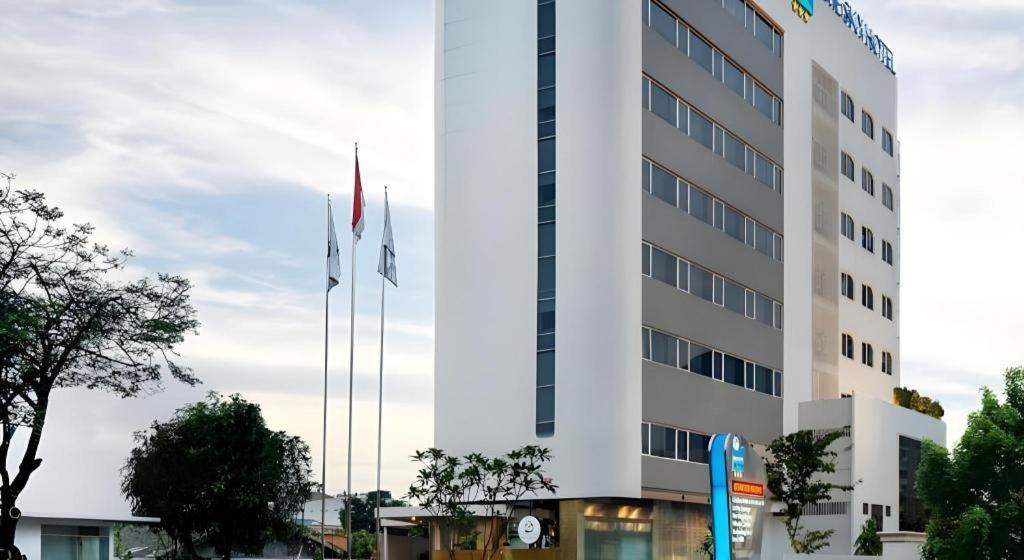Blue Sky Hotel Petamburan Giacarta Esterno foto